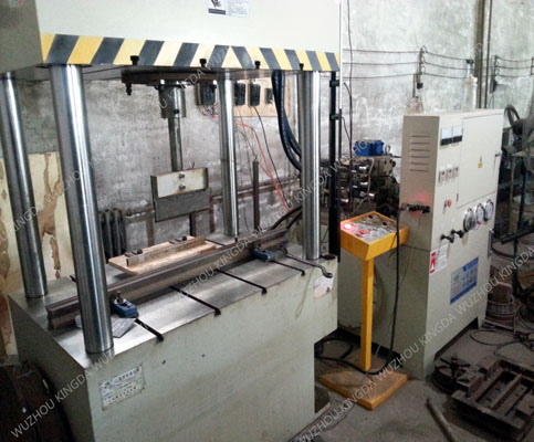 Hydraulic press