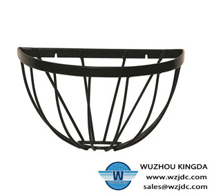 Metal wall baskets