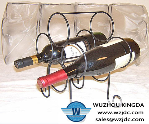 Metal wine bottle holders