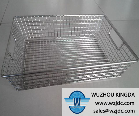 Metal wire mesh basket