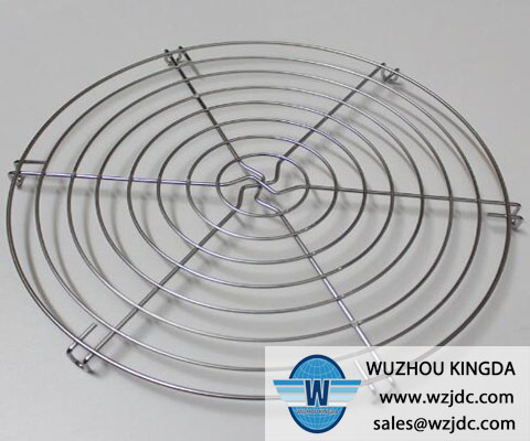 Wire mesh cake cooling rack