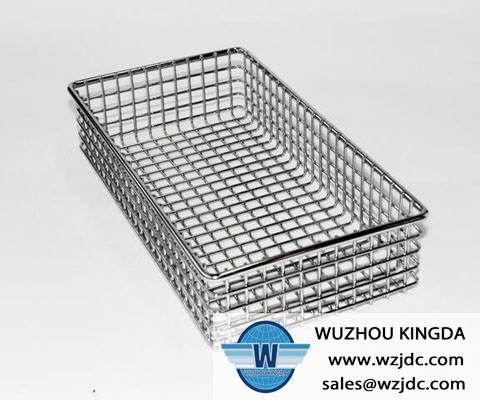 Wire mesh basket