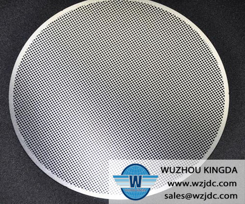 Perforated stainless steel filter leaf