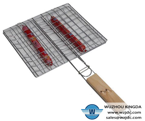 BBQ grill with wooden handle