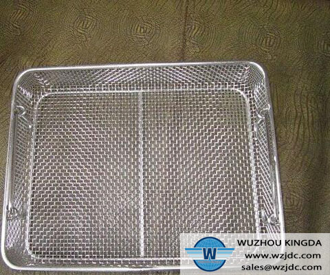 Hospital sterilizing basket