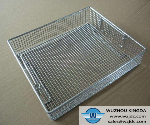 Mesh basket for medical sterilization