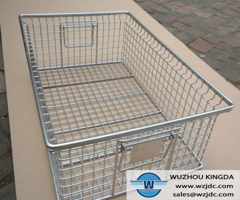 Stainless steel mesh container